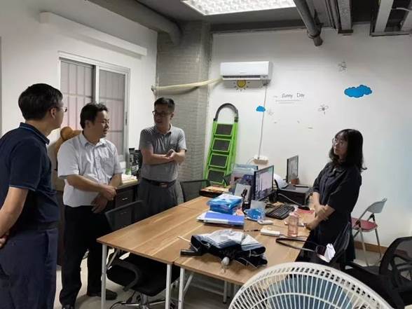 https://mmbiz.qpic.cn/mmbiz_jpg/f33sIPicUqW5o7Qys2SSYvAOCWObfh71mhWiaFmZd94iaezByGoSf8zGqT75SkWfRBlCnMPam1O4dac3CTia0pAzOw/640?wx_fmt=jpeg