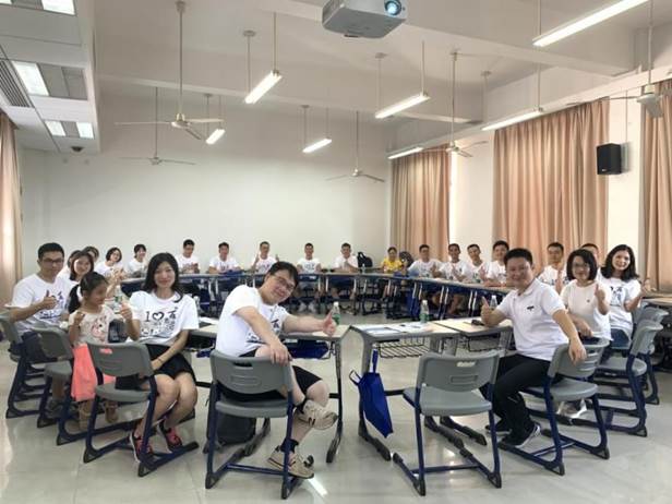 https://mmbiz.qpic.cn/mmbiz_png/f33sIPicUqW64A3M7s10P1zh8lssqLKtiagrxCTbIkVsjCSOxcXrZJ4Tmw8S0vsiaT2gR9uFfWkfvLp0JBEbEGgoQ/640?wx_fmt=png