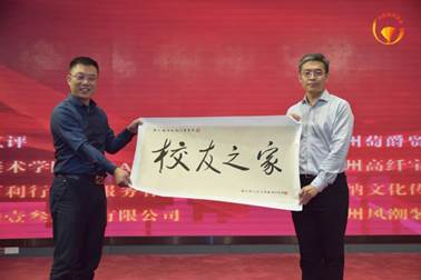https://mmbiz.qpic.cn/sz_mmbiz_jpg/f33sIPicUqW6scRCYicic6fVZB6Srdt5VKf4ckib9Kic7f7LfNvjbNndNXjtf0FAAeAmicY3CCF9glZyN42MV1qUtIHQ/640?wx_fmt=jpeg